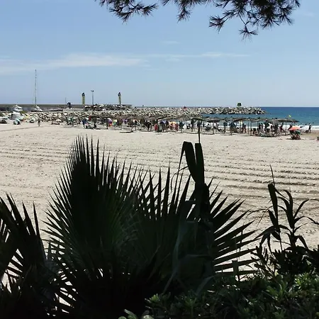 Apartamento Port De Roda De Bara -Roc Sant Gaieta Exterior photo